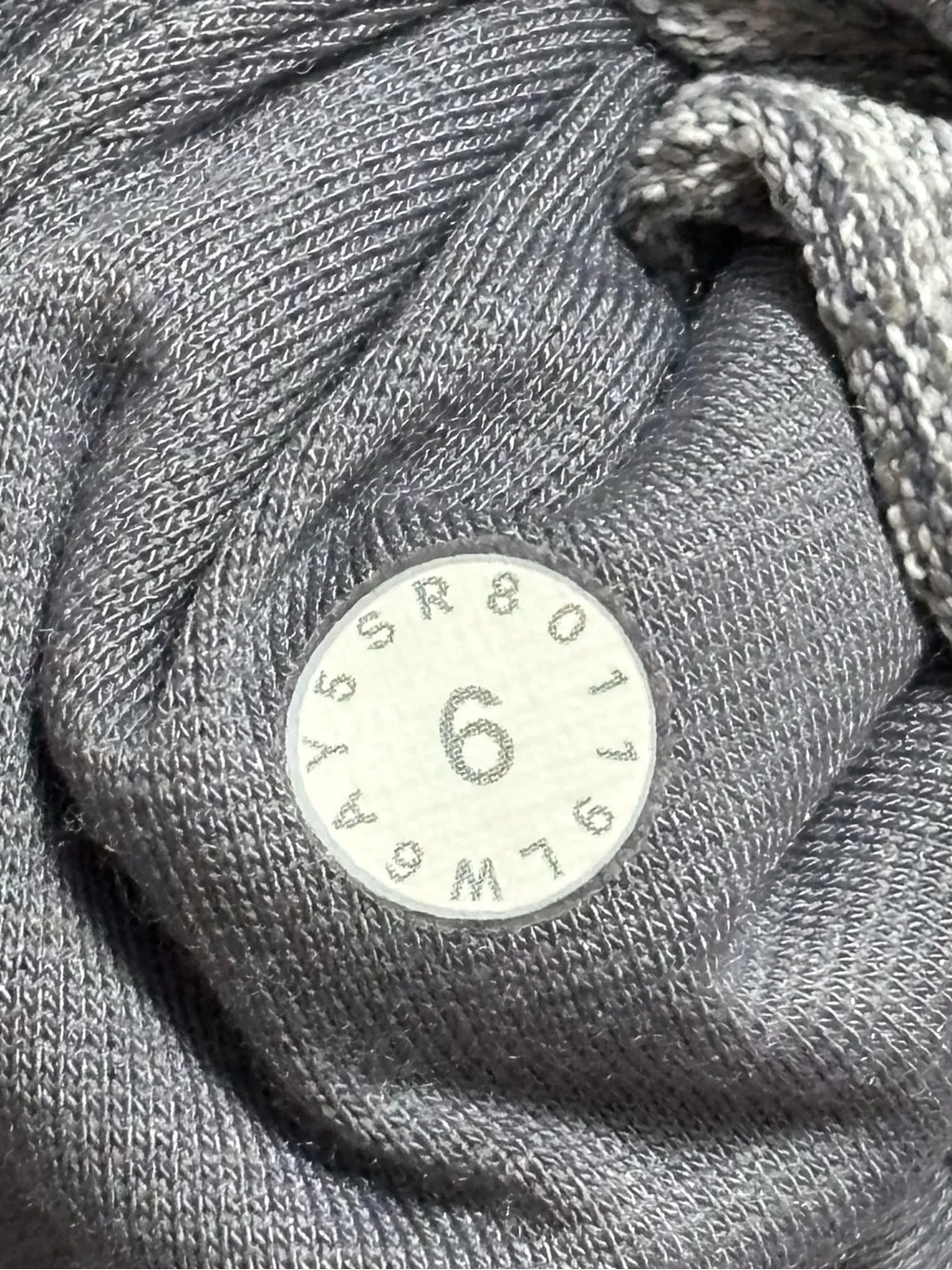 Lululemon Wunder Under Crop Arrow Jacquard size 6